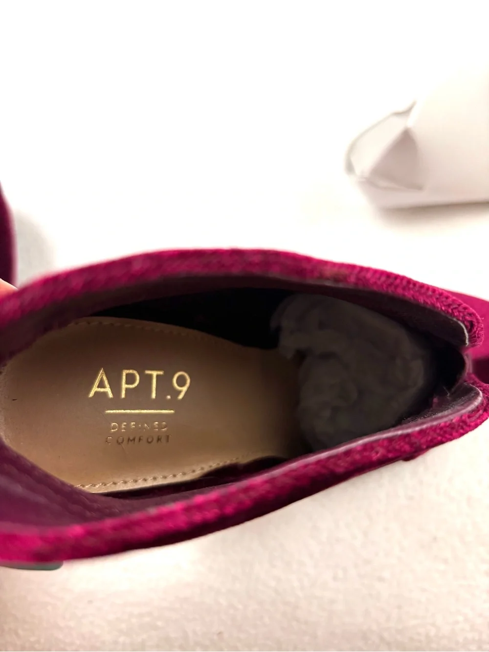 Apt. 9 Velvet Burgundy Wine Vampy Victorian High-Heel Ankle Button‎ Booties (6)